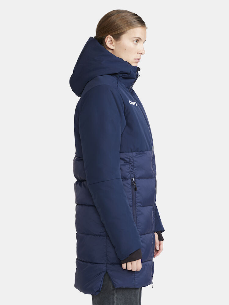 Naisten CORE Evolve Isolate Parkas Toppatakki